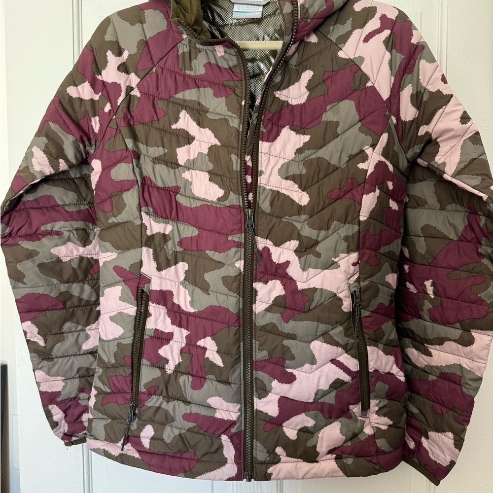 Columbia Powder Lite Camouflage Hooded Jacket - size small